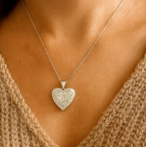 10K Solid White Gold Filigree Heart Necklace + Chain 18.5” 3.10g Pendant